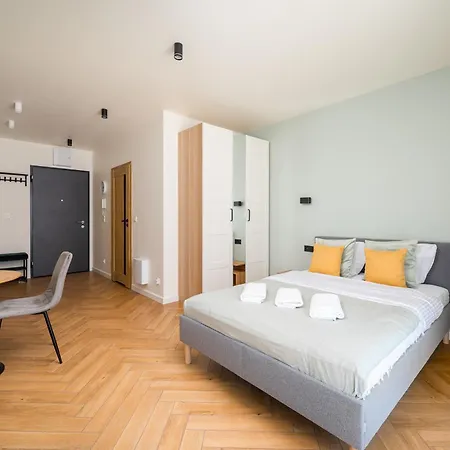 Daire Modern Flow By Bookinghost Varşova